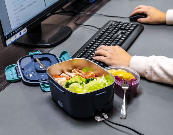 FoodVolt™ | Electric Lunch Box