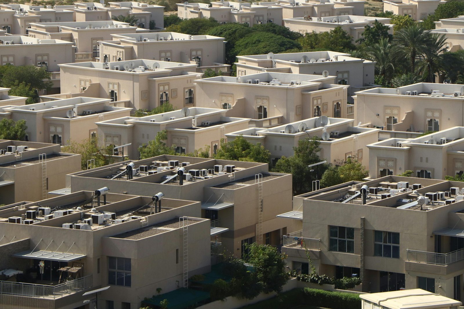 Why Iranian Expats Are Investing in Dubai Property Now