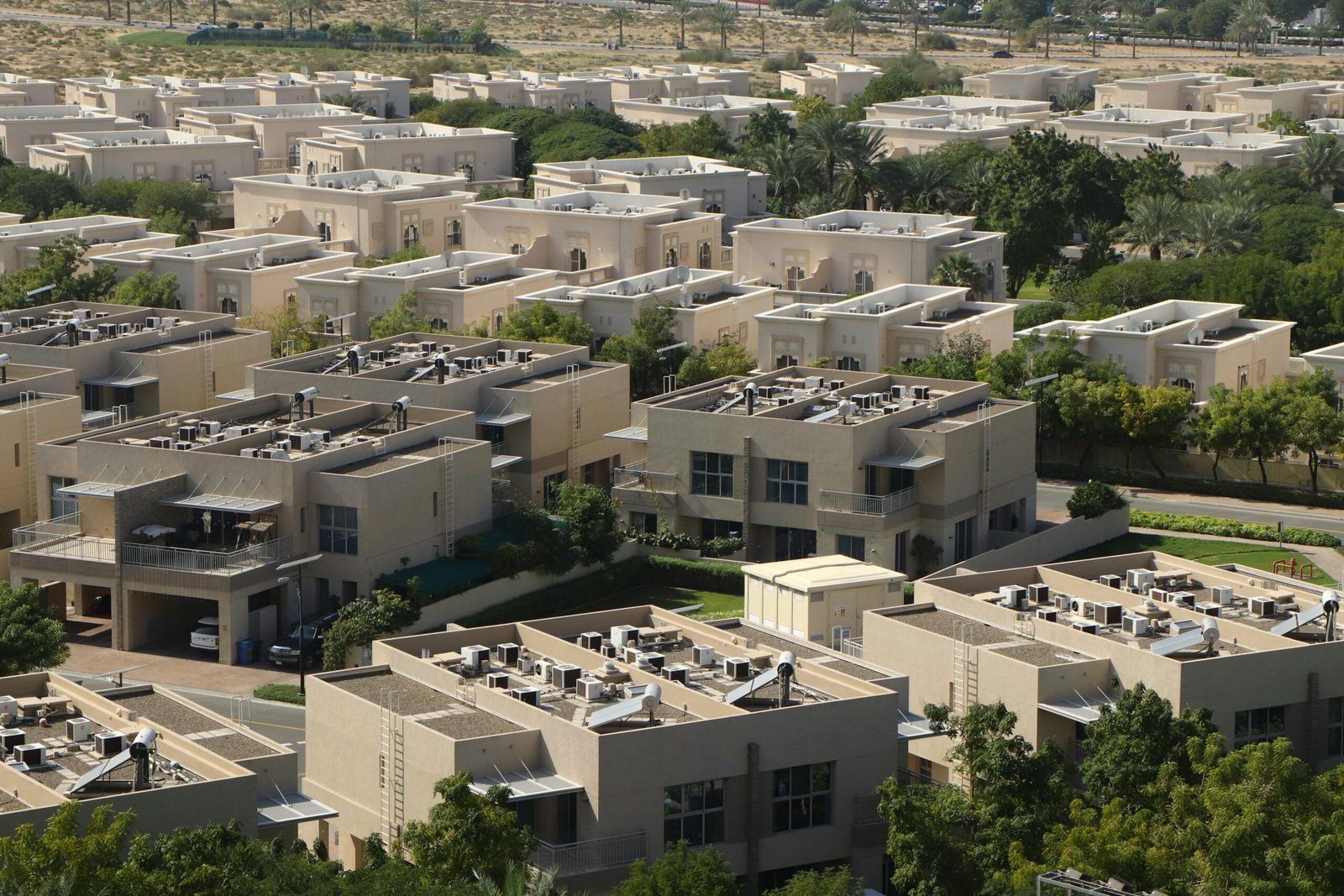 Dubai vs London Property Investment — ROI Comparison 2026
