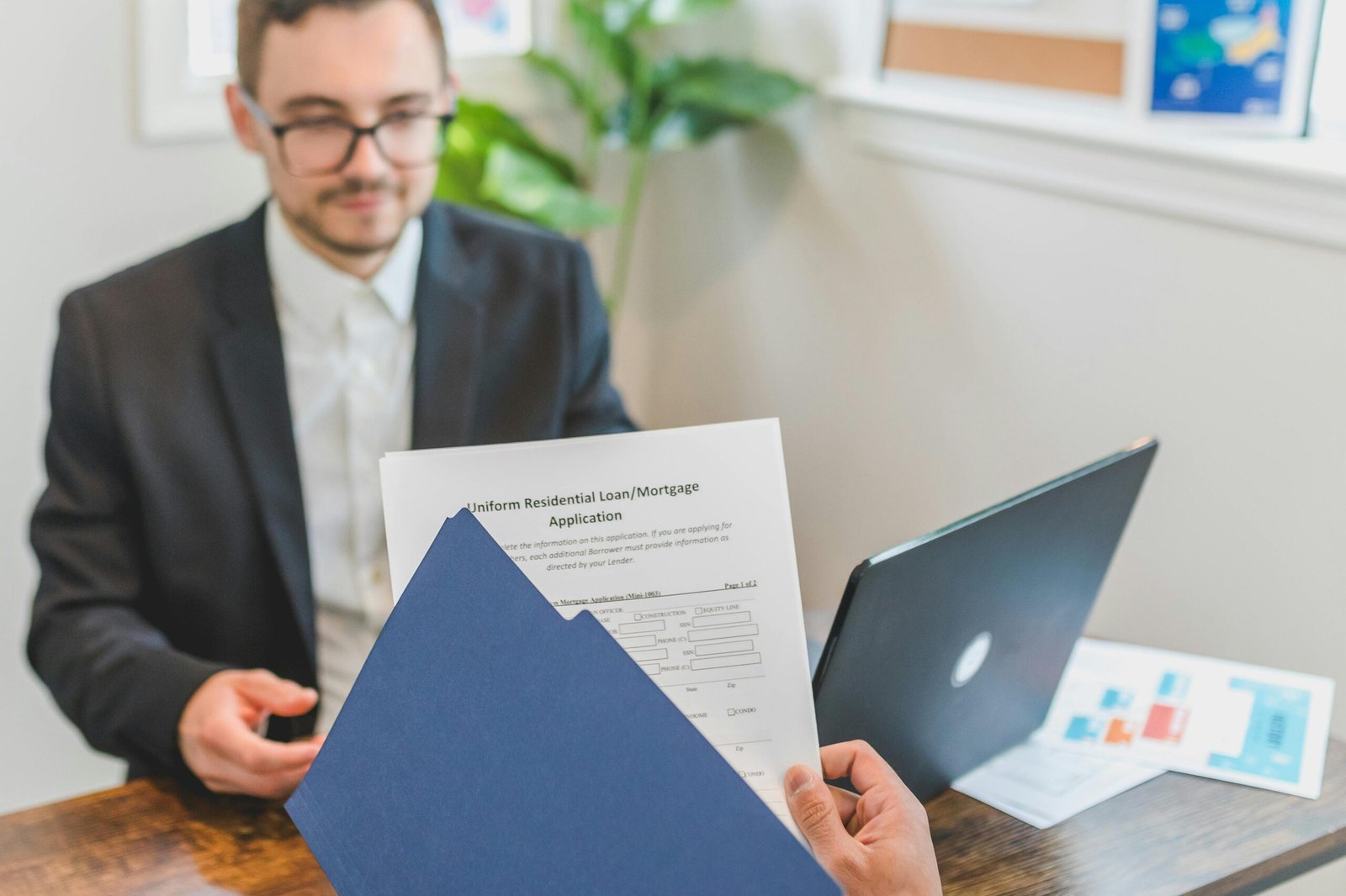 UAE Mortgage Law for Expats: LTV Ratios & Requirements